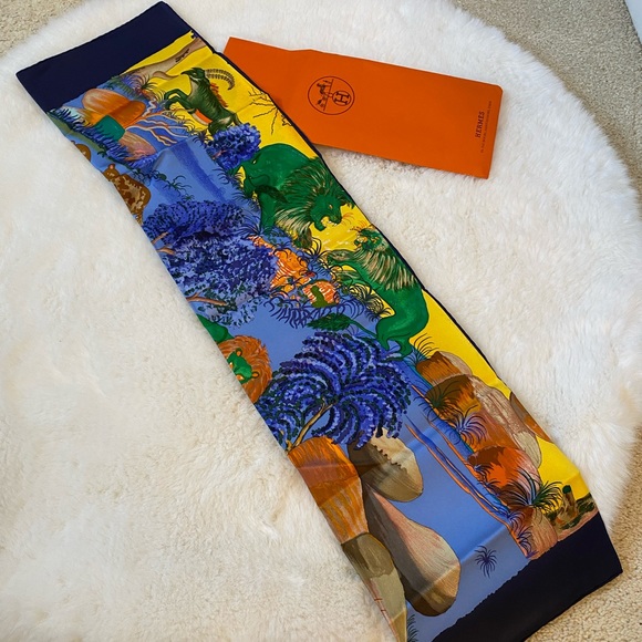 🎀 Hermès Nuba Mountain Scarf w/ Box -Unused - Picture 4 of 8